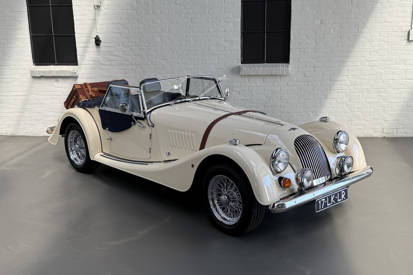 Morgan 4/4 - 1.8 16V Zetec Topstaat! Spaakwielen - Luxe koffer - Tonneau cover - AutoWereld.nl