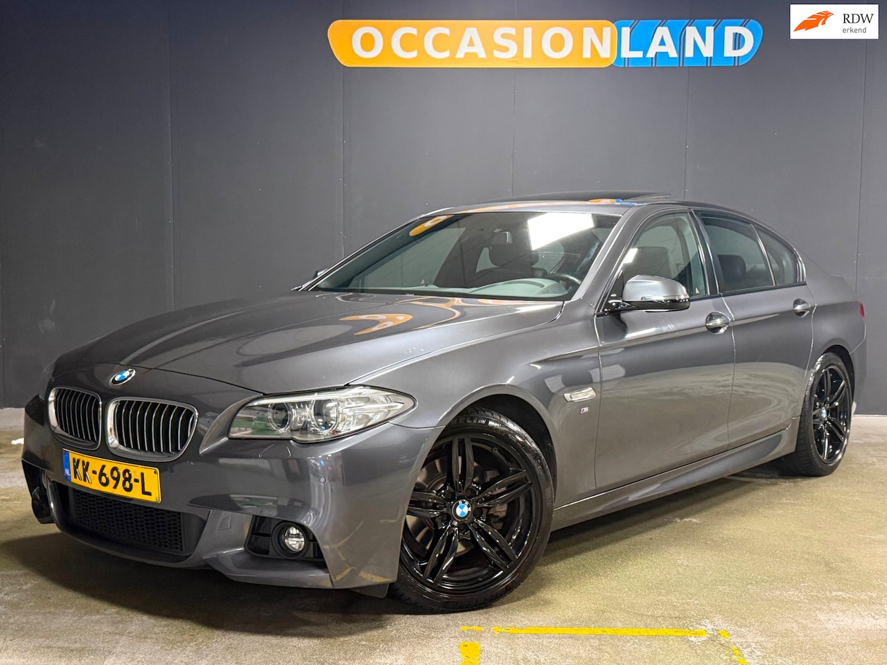 BMW 5-serie - 520i M Sport Edition High Executive|KANTELDAK|LED|PDC|TREKHAAK|LEDER|MEMORY|CRUISE|STOELV| - AutoWereld.nl