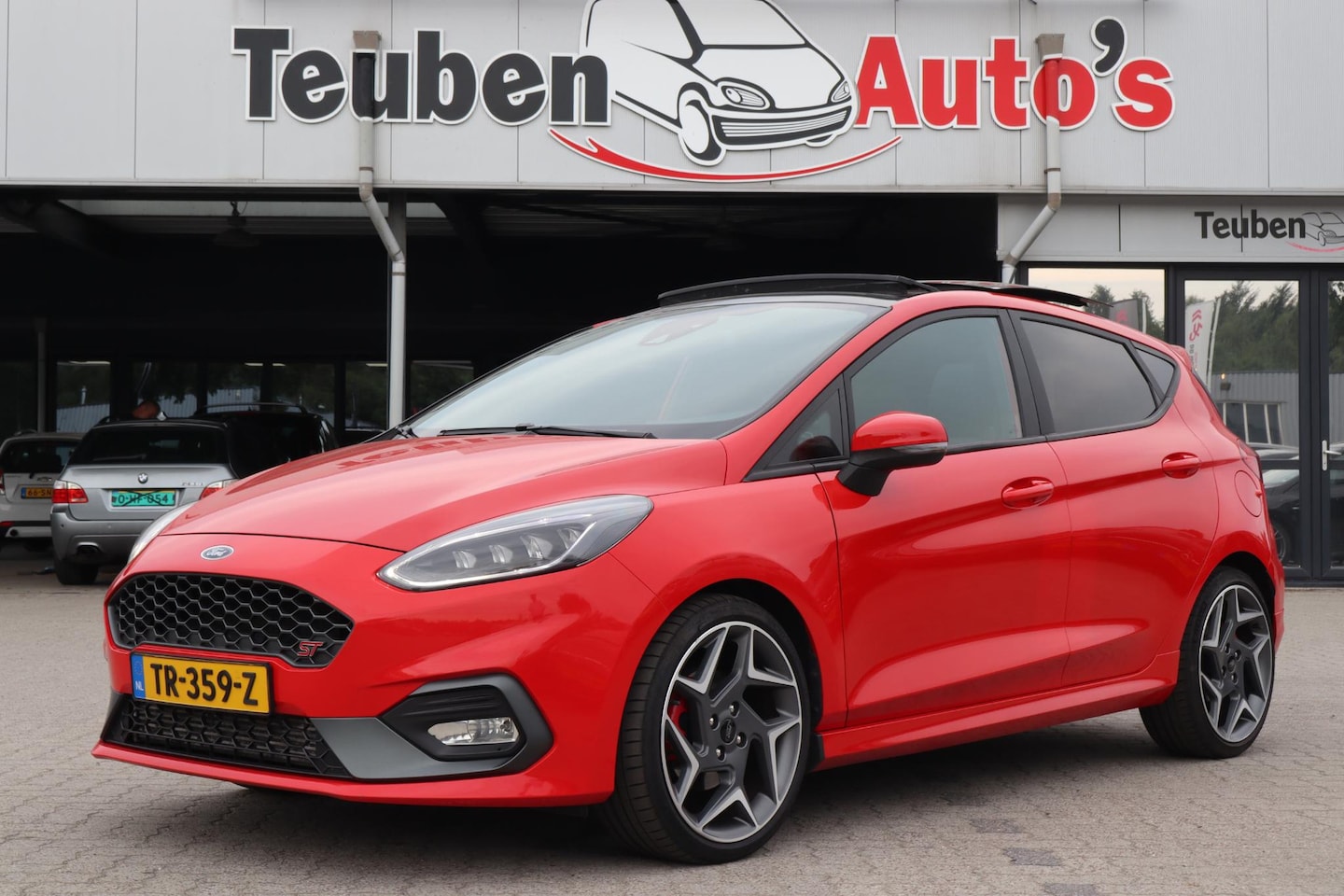Ford Fiesta - 1.5 ST-3 | NL Auto | Performance 200 Pk | Recaro | Achteruitrijcamera | Elek panoramadak | - AutoWereld.nl
