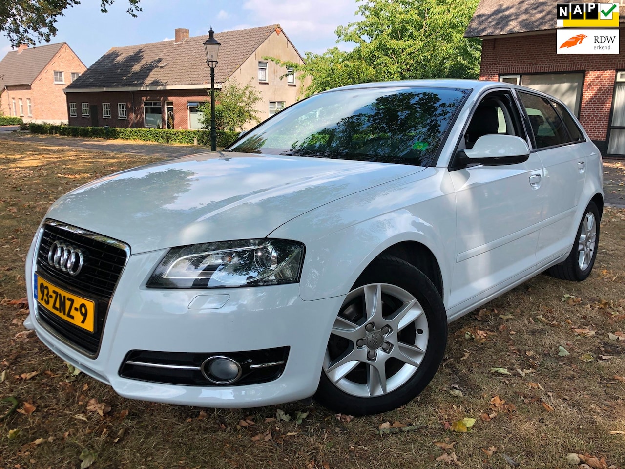 Audi A3 Sportback - 1.2 TFSI Attraction Advance ORIG. NL - AutoWereld.nl