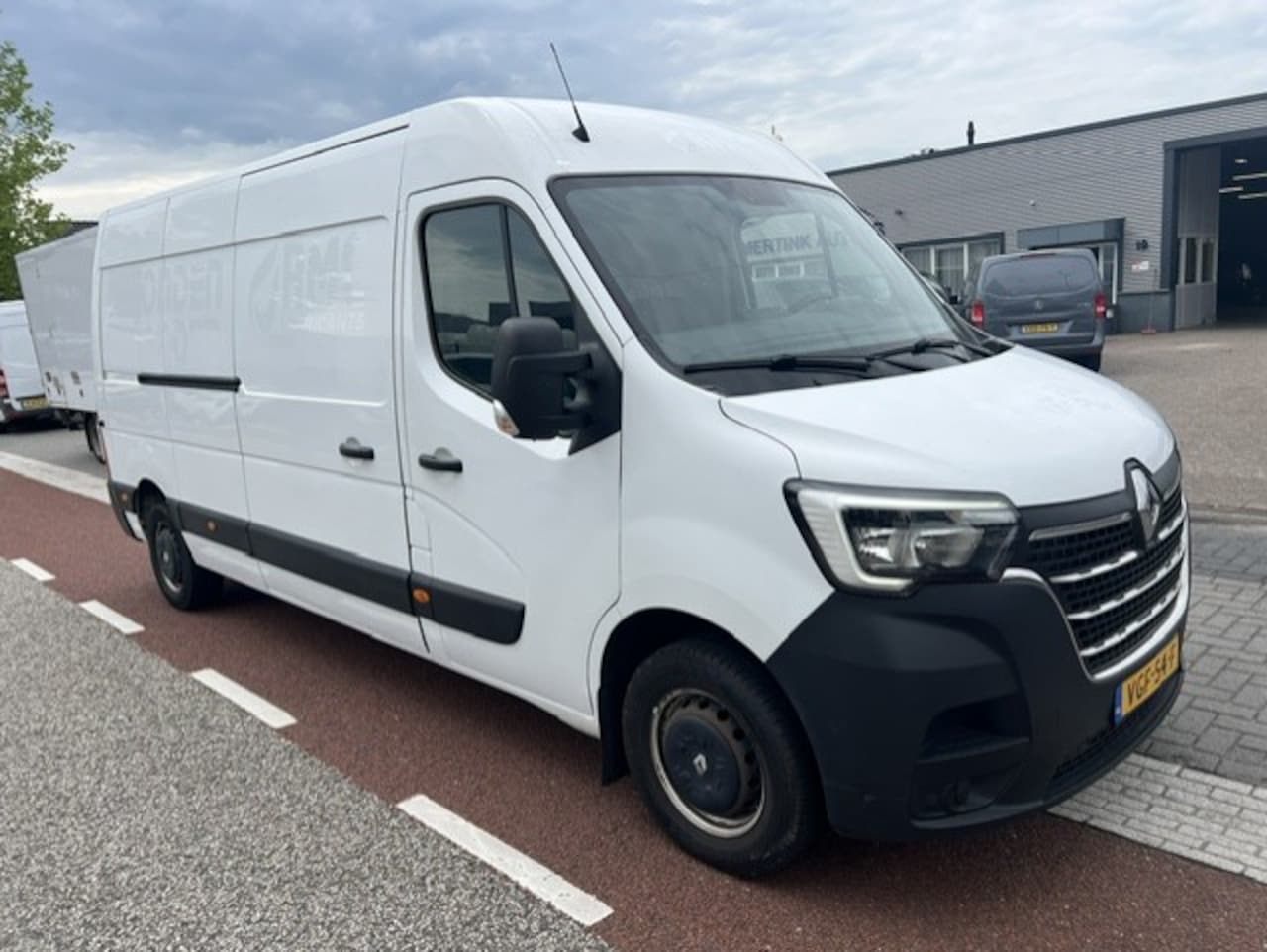 Renault Master - T35 2.3 dCi 100KW MAXI L3H2 AIRCO KLIMA EURO6 - AutoWereld.nl
