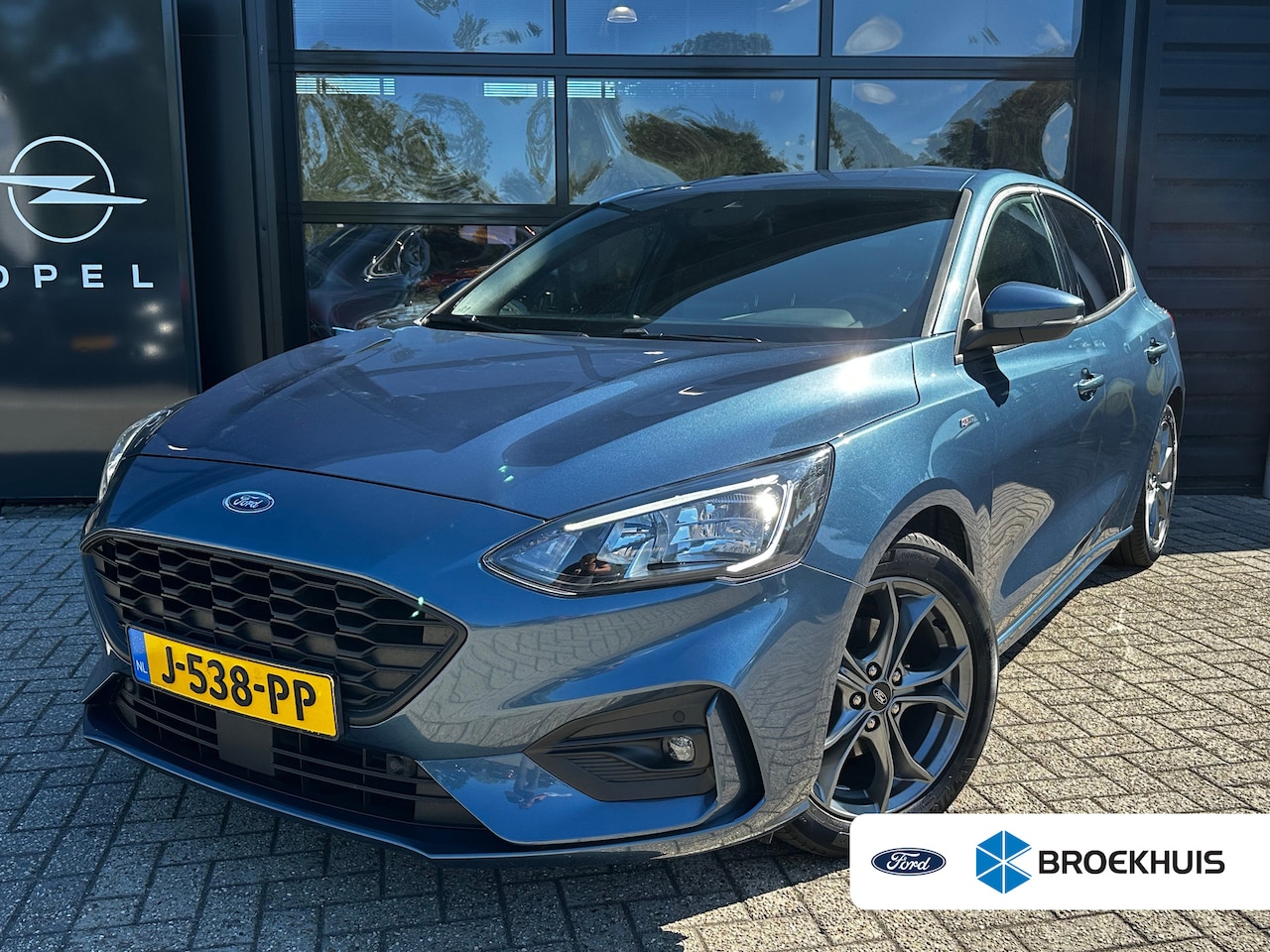 Ford Focus - 1.0 125 PK ST Line | STUUR, STOEL EN VOORRUITVERWARMING| NAVIGATIE + APPLE CARPLAY/ANDROID - AutoWereld.nl