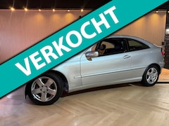Mercedes-Benz C-klasse Coupé - 180 K. Automaat |Climate |Trekhaak | Elek-pakket