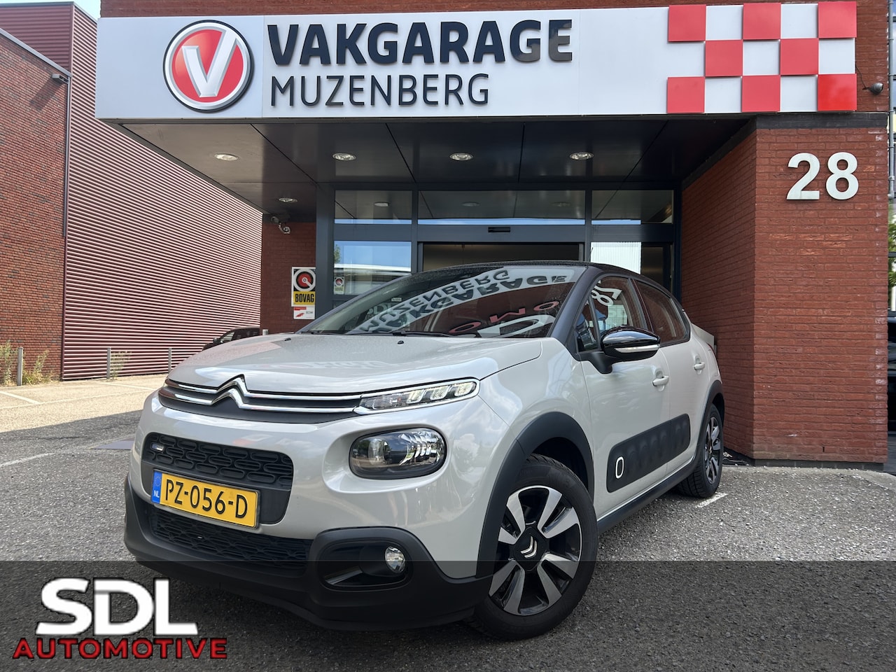 Citroën C3 - 1.2 PureTech Shine DISTR. RIEM VERVANGEN BIJ 94.000 KM!! // LED // NAVI + CARPLAY // CAMER - AutoWereld.nl