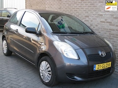 Toyota Yaris - 1.3 VVTi Terra - Airco - Radio-/CD speler