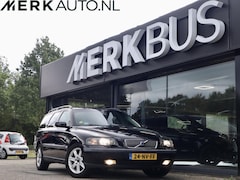 Volvo V70 - 2.5 T 210pk: Xenon, leder, trekhaak, stoelverwarming
