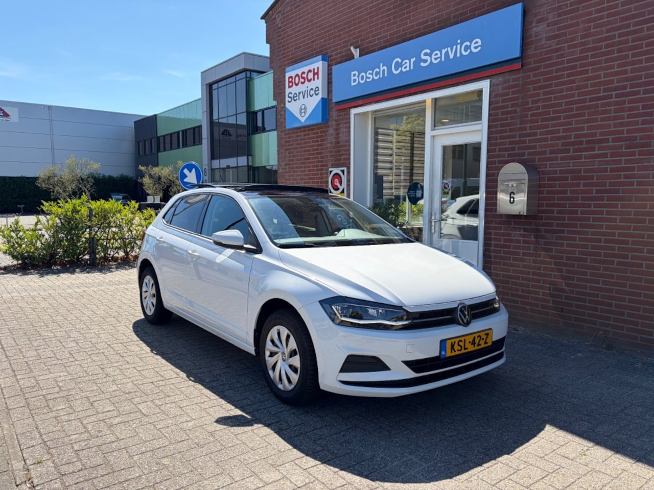 Volkswagen Polo - 1.0 TSI 70lW 5-drs Panoramadak  Comfortline - AutoWereld.nl