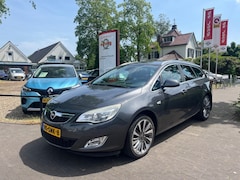 Opel Astra Sports Tourer - 1.4 TURBO COSMO 140PK / NAVI / CRUISE CTR. / AIRCO-ECC / 18'' LM-VELGEN