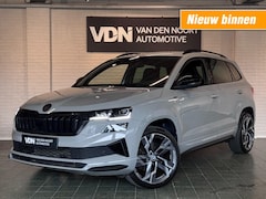 Skoda Karoq - 1.5 TSI Sportline Business Trekhaak Stoel- en stuurverw 19''
