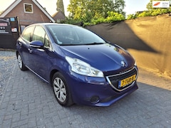 Peugeot 208 - 1.2 VTi Active 5 Deurs Airco Cruise Trekhaak
