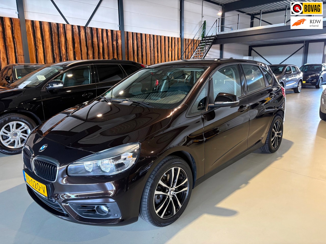 BMW 2-serie Active Tourer - 218i High Executive 218i High Executive - AutoWereld.nl
