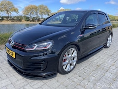 Volkswagen Golf - 2.0 GTI
