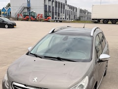 Peugeot 2008 - 1.2 VTi Active Pack Premium