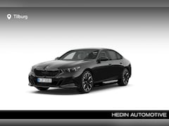 BMW 5-serie - 530e xDrive M Sport Pro Edition Innovation Pack | Comfort Pack | Travel Pack | Verwarmd st