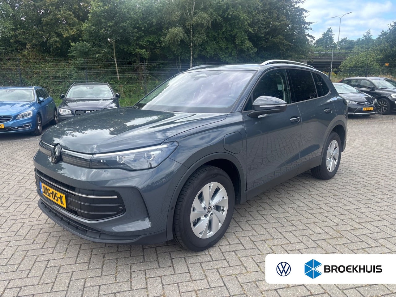 Volkswagen Tiguan - 1.5 eHybrid 204PK DSG-6 Life Edition | TREKHAAK | ELEKTR. A. KLEP | CAMERA | ADAPT. CRUISE - AutoWereld.nl