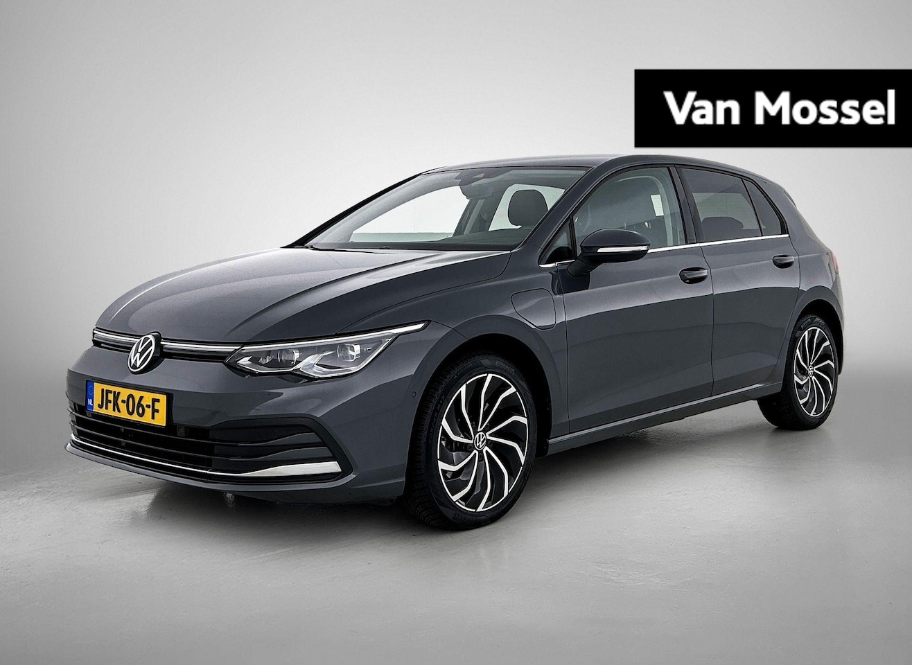 Volkswagen Golf - 1.4 eHybrid Style | 204 PK | Soh ... | Parkeercamera | Stoel en Stuurverwarming | Parkeers - AutoWereld.nl