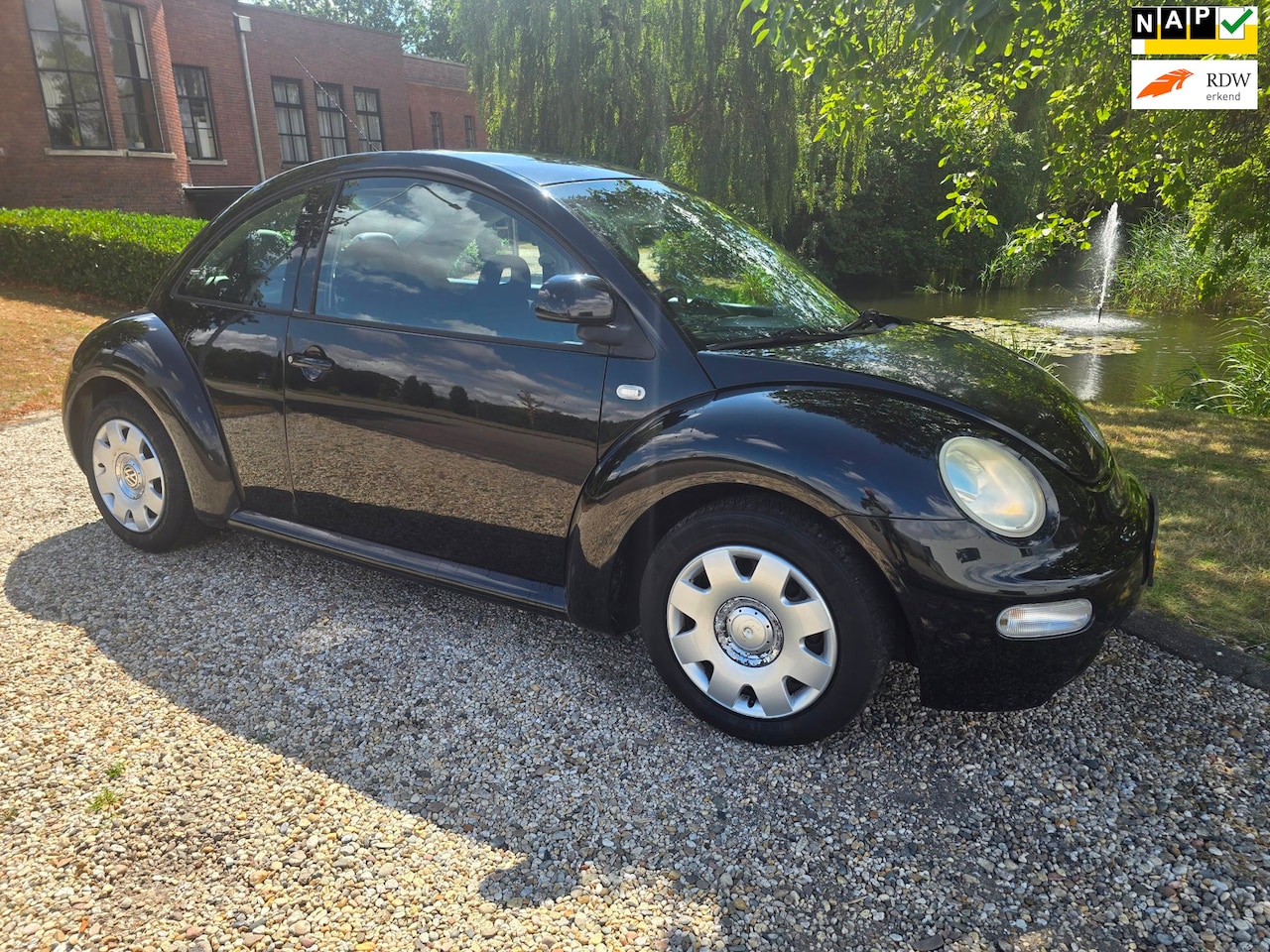 Volkswagen New Beetle - 2.0 Highline Koude Airco APK 05-2027 - AutoWereld.nl