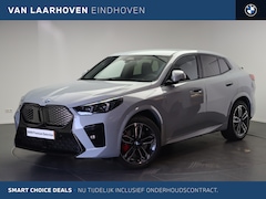 BMW iX2 - eDrive20 M Sport / Trekhaak / Sportstoelen / M Adaptief onderstel / Parking Assistant Plus