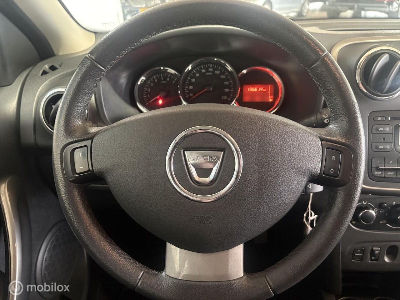 Dacia Logan MCV - 0.9 TCe 10th Anniversary APK - Airco - Cruise - NAP - CV+AB - Elec.Ramen - Dealer onderhou