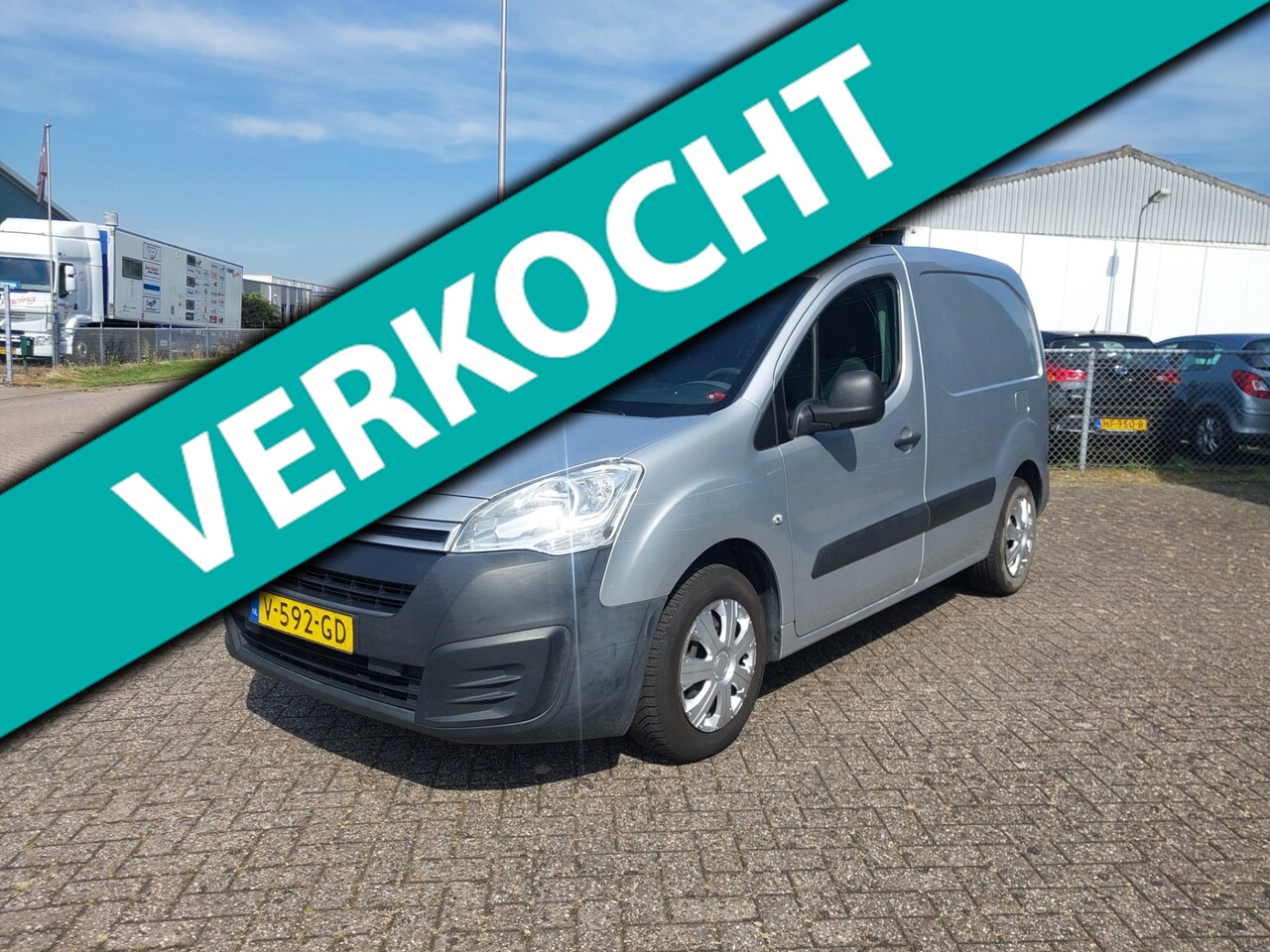 Citroën Berlingo - 1.6 BlueHDI 100 Club Economy !! EURO 6 !! - AutoWereld.nl