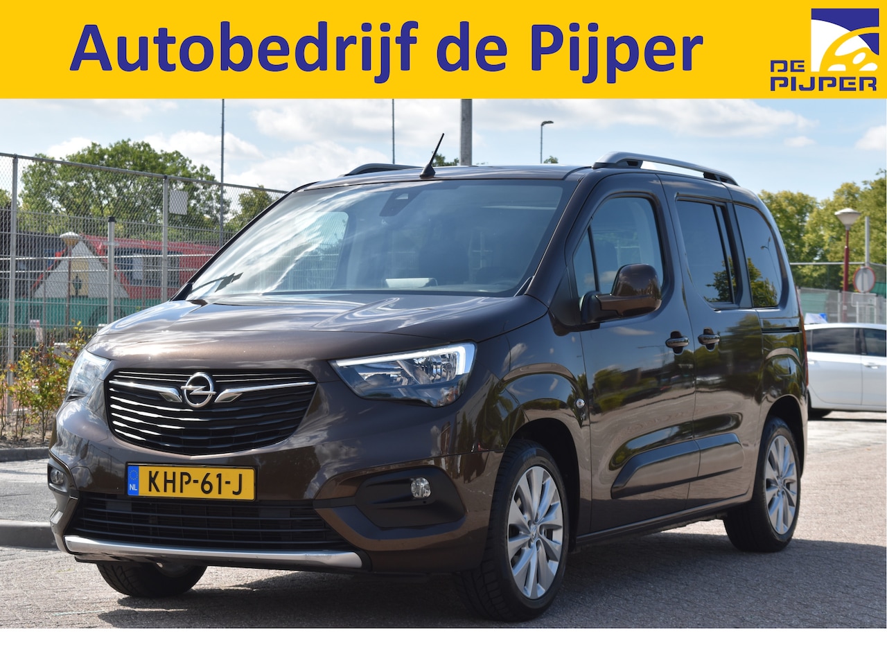 Opel Combo Tour - 1.2 Turbo L1H1 Edition Advanced 5-P Nwe distr.riem | Zeer vol | Pano | Camera | Stoelverwa - AutoWereld.nl