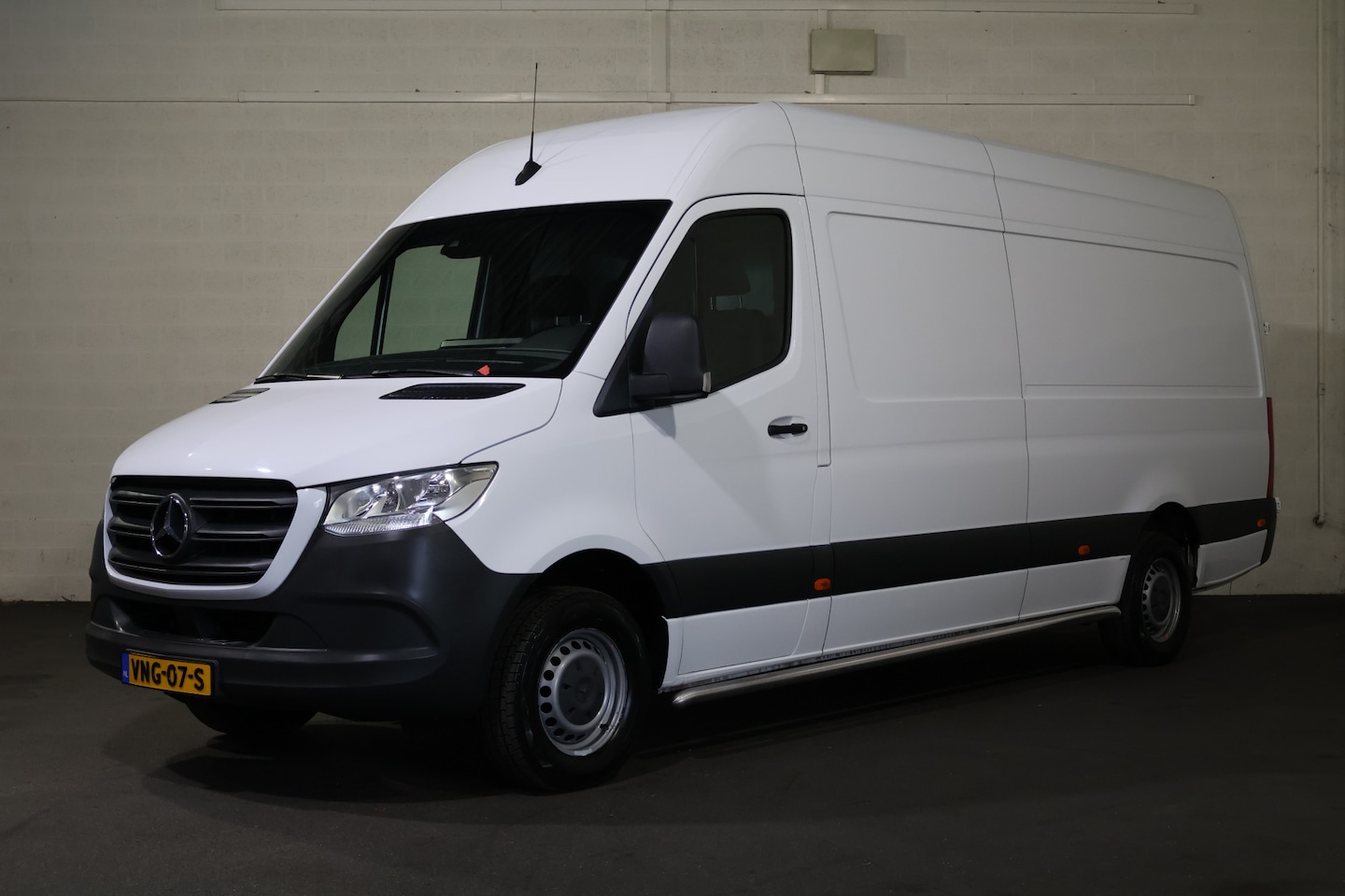 Mercedes-Benz Sprinter - 314 CDI Automaat L3 H2 Airco Navigatie Camera - AutoWereld.nl