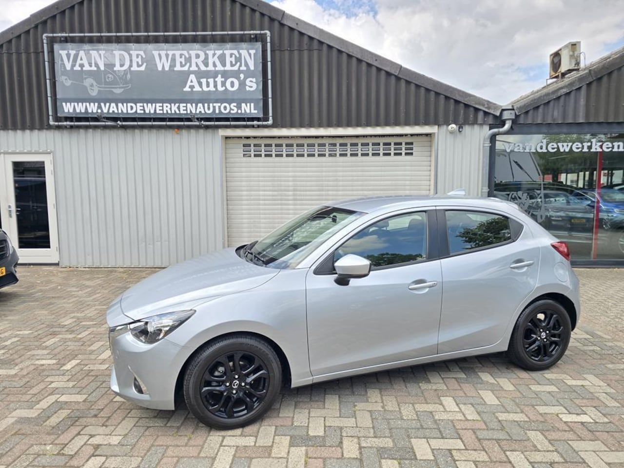 Mazda 2 - 1.5 Skyactiv-G Dynamic Airco|Cruise|Navi|Pdc|UNIEK 19dkm NAP!!! - AutoWereld.nl