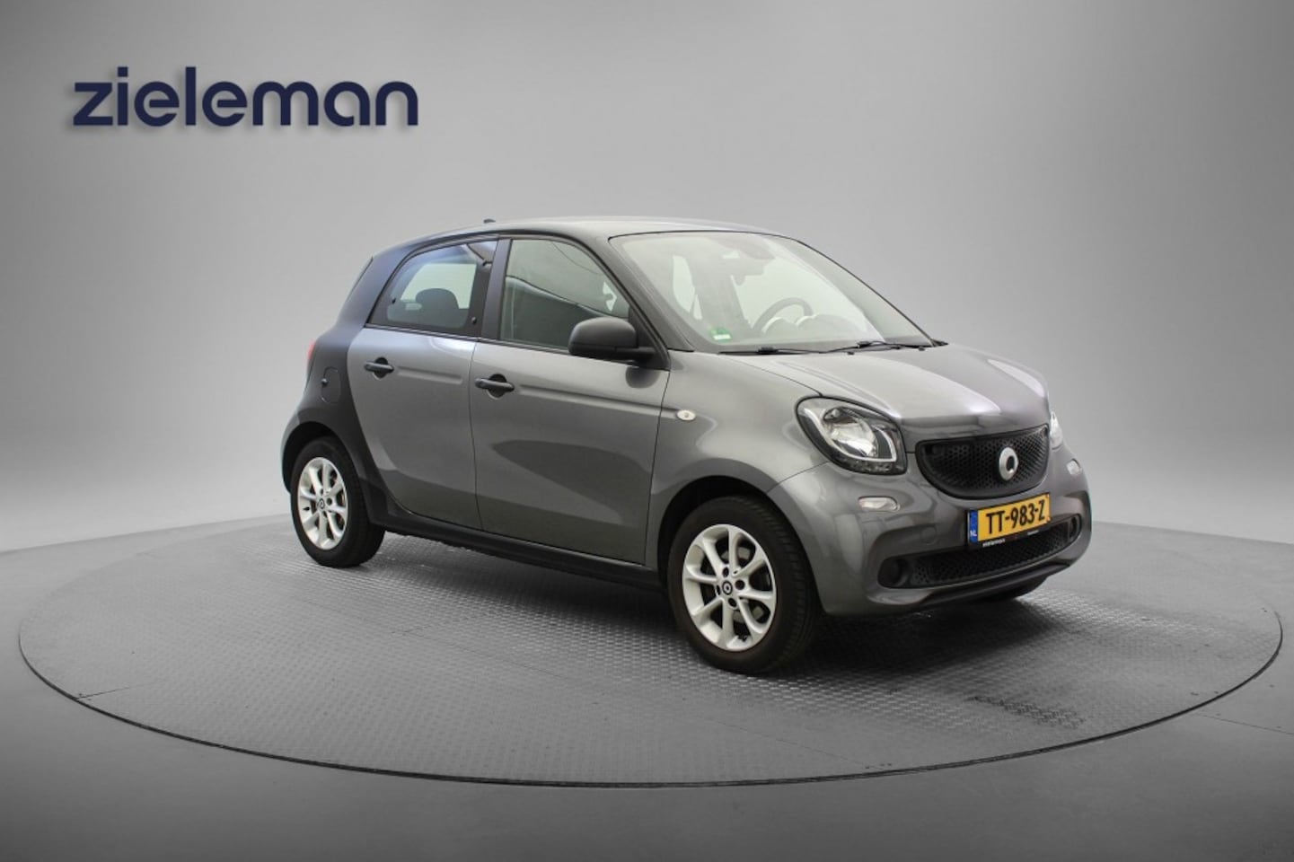 Renault Twingo - 1.0 5 Deurs - Airco, Cruise - AutoWereld.nl