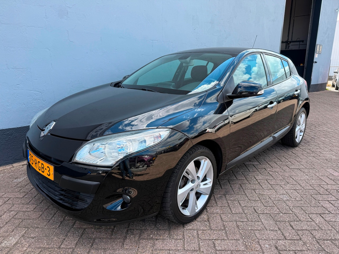 Renault Mégane - 2.0 Dynamique Automaat - Climate Control - AutoWereld.nl