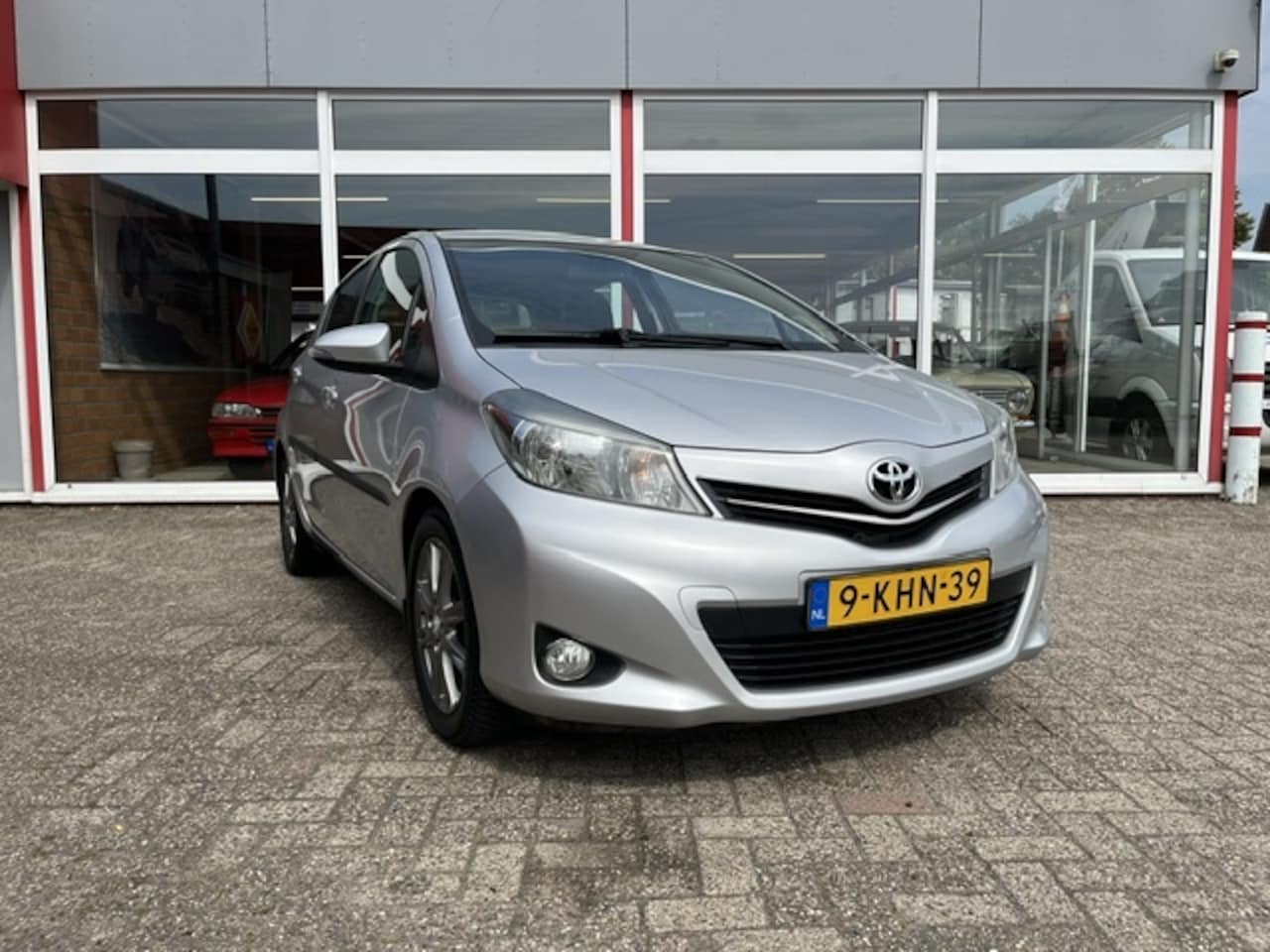 Toyota Yaris - 1.3 VVT-i Dynamic 1.3 VVT-i Dynamic - AutoWereld.nl