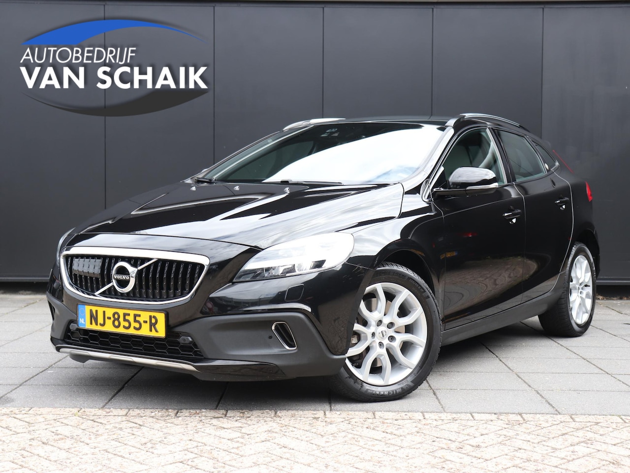 Volvo V40 Cross Country - 1.5 T3 Nordic+ AUT | PANODAK | CAMERA | LEDER - AutoWereld.nl