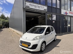 Peugeot 107 - 1.0 Access Airco 5 deuren Nieuwe APK NAP Logisch
