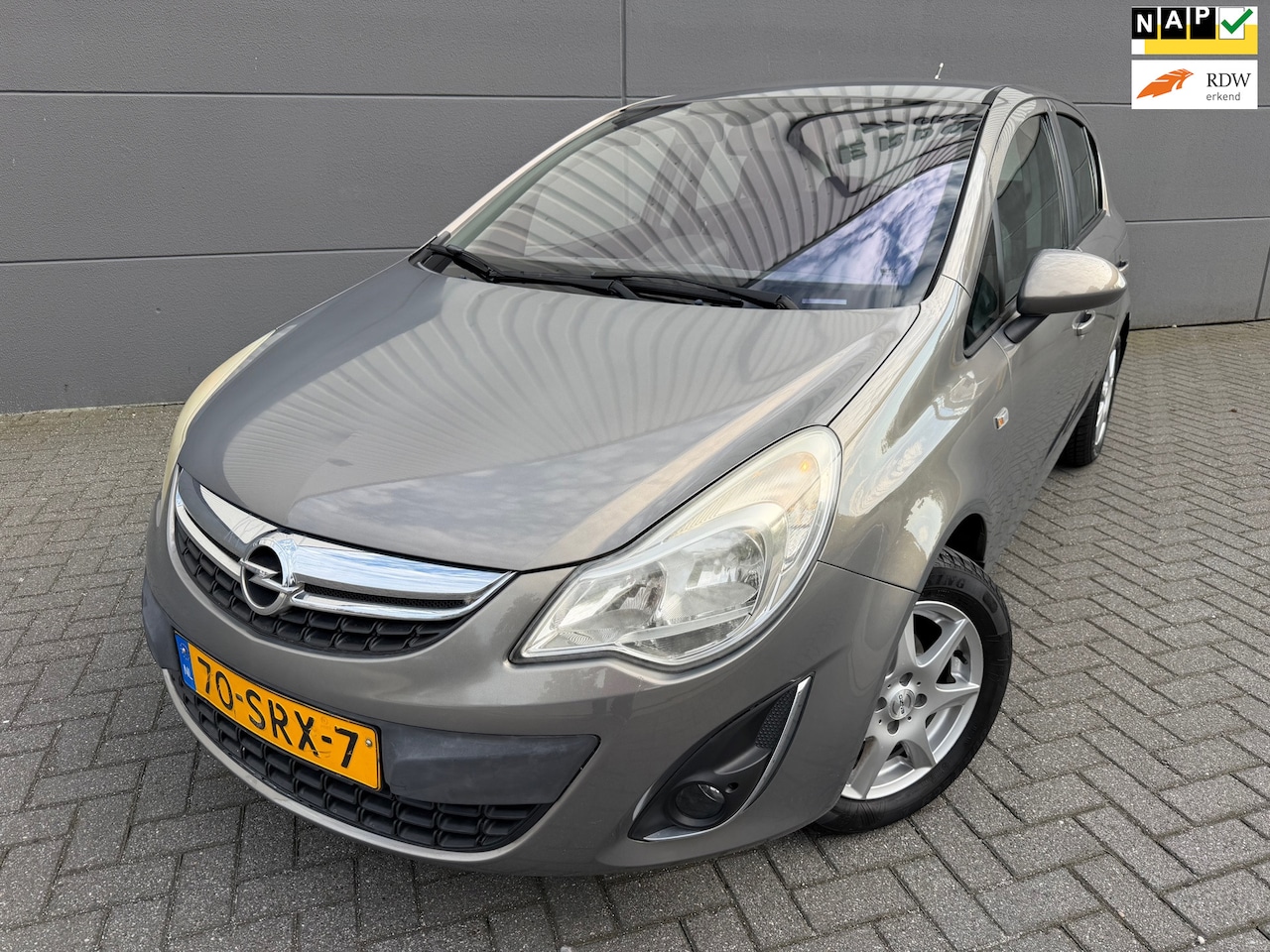 Opel Corsa - 1.2-16V Cosmo*Automaat*Park-Sensor*Trekhaak*Leer*Airco*Cruise*Velgen*Elkt-ramen*C-D-Afstan - AutoWereld.nl