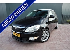 Skoda Fabia - 1.2 TSI Ambition Automaat Schuifdak Sportstoelen Stoelverwarming Etc. Etc