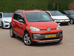Volkswagen Up! - 1.0 BMT cross up / NL Auto / 1e Eign. / Camera / Navi. by App / 16'' / Getint glas / Stoel