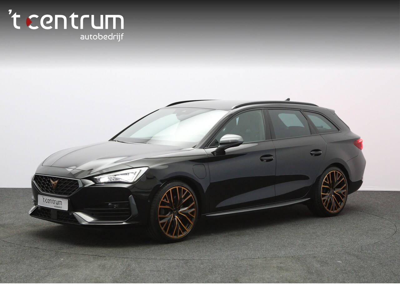 CUPRA Leon Sportstourer - 1.4 e-Hybrid VZ 245 PK Copper Edition PHEV, Memory, Stuur-Startknop, Winterpakket, Carplay - AutoWereld.nl