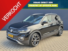 Volkswagen T-Cross - 1.5 TSI Style Automaat | Climate Control | Trekhaak | All Season Banden | Apple Carplay |