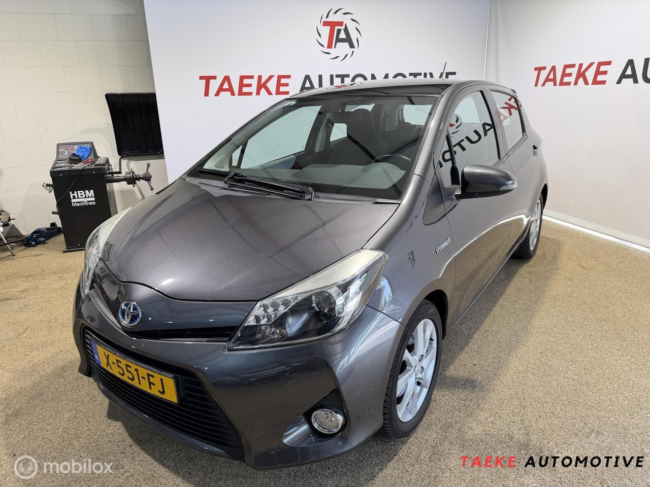 Toyota Yaris - 1.5 Full Hybrid Dynamic AUT/CLIMA/CRUISE/PANO - AutoWereld.nl