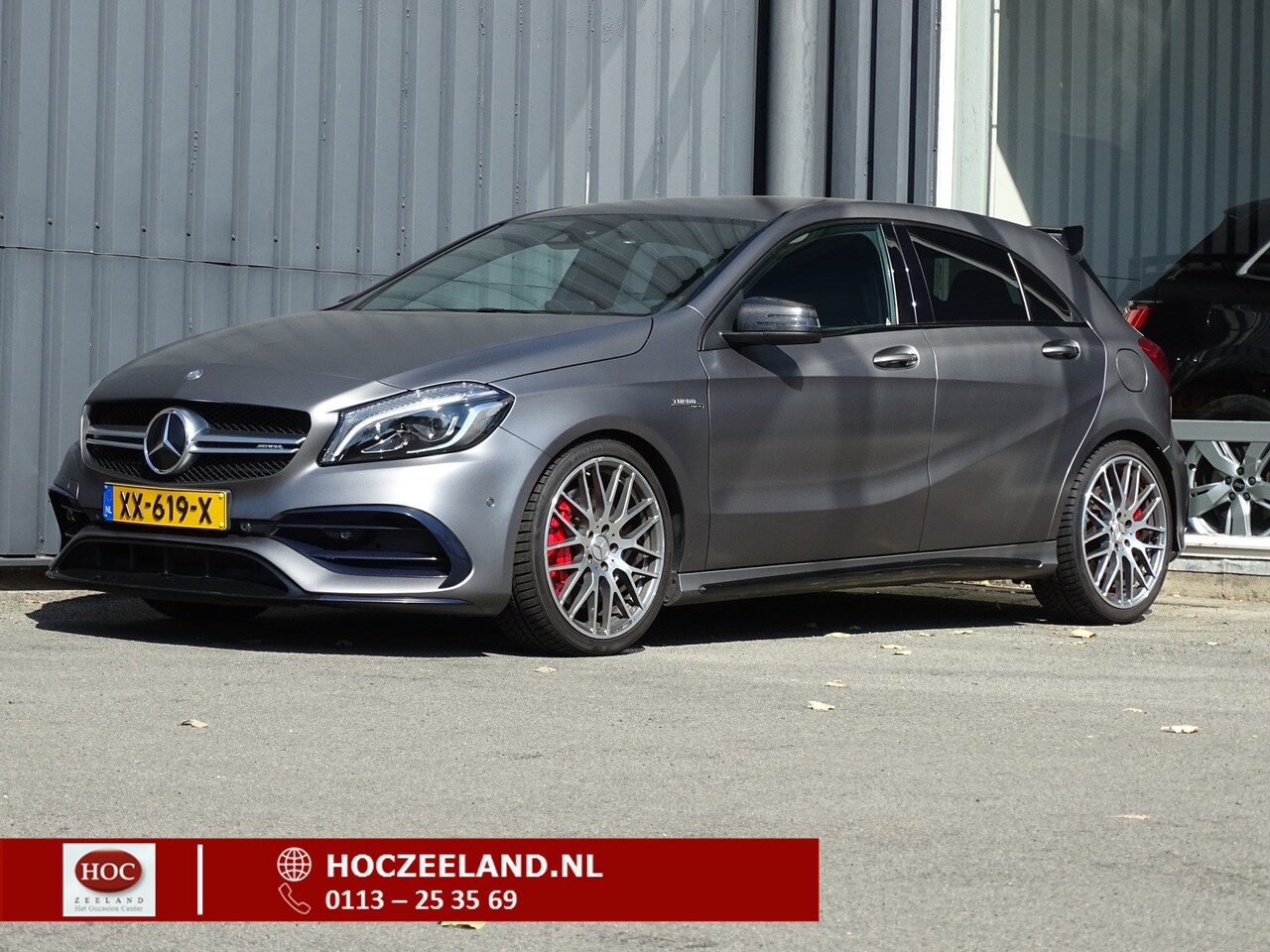 Mercedes-Benz A-klasse - AMG 45 4MATIC | Schaalstoelen | Designo Mountaingrijs Magno - AutoWereld.nl
