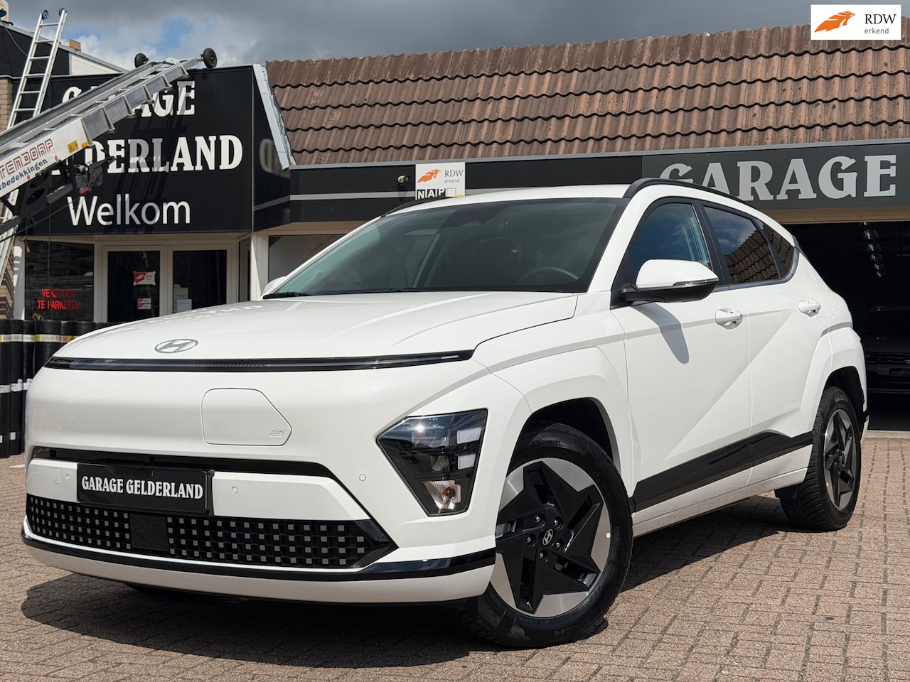 Hyundai Kona Electric - Premium Sky 64.8 kWh *LONG-RANGE *VIRTUAL * ACC *NAVI *CAMERA *PDC *ISO *PARELMOER *FULL-O - AutoWereld.nl