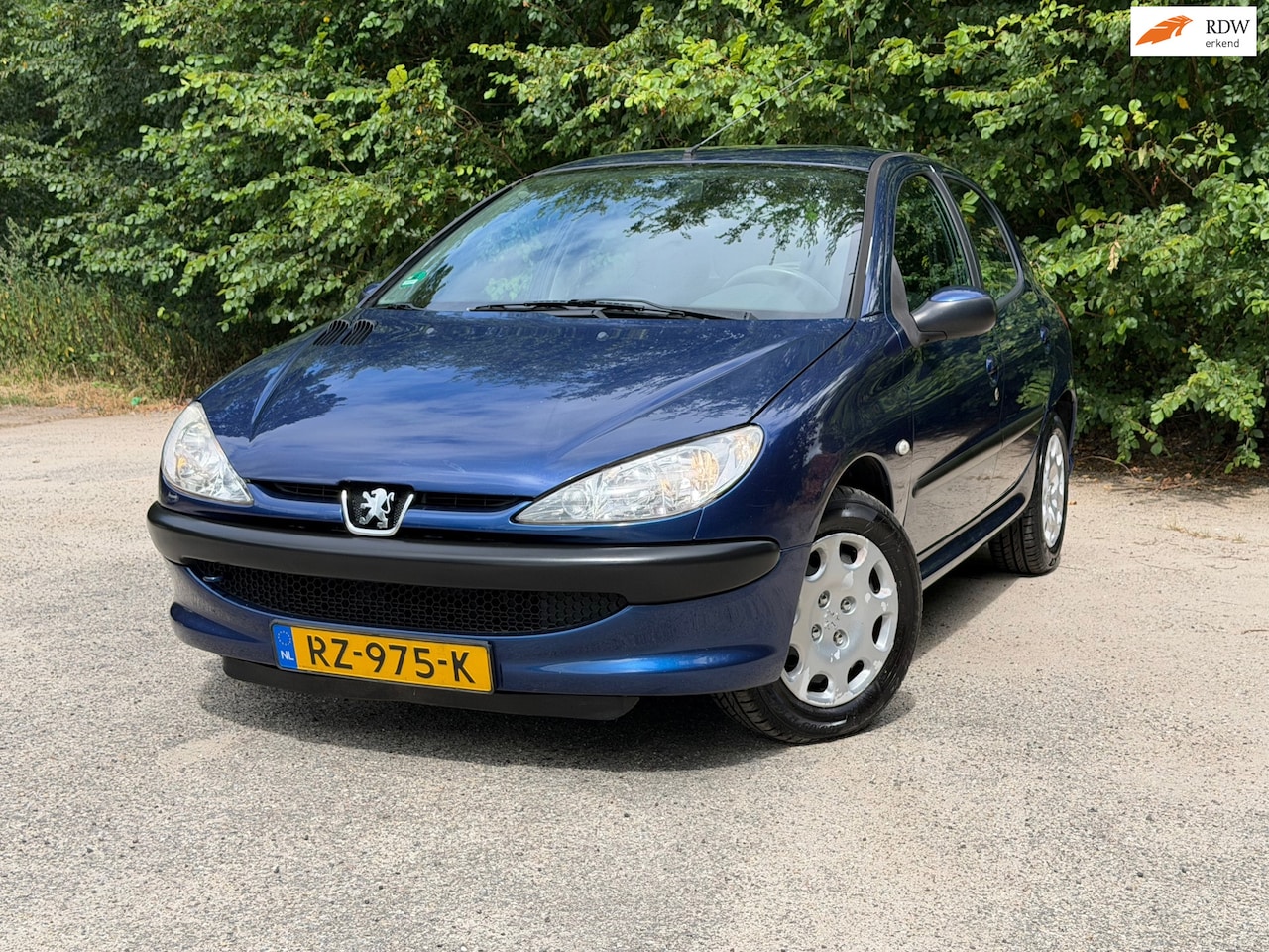 Peugeot 206 - 1.4-16V Gentry Premium | APK 11-01-2027 + Airco Nu € 999,- !!! - AutoWereld.nl