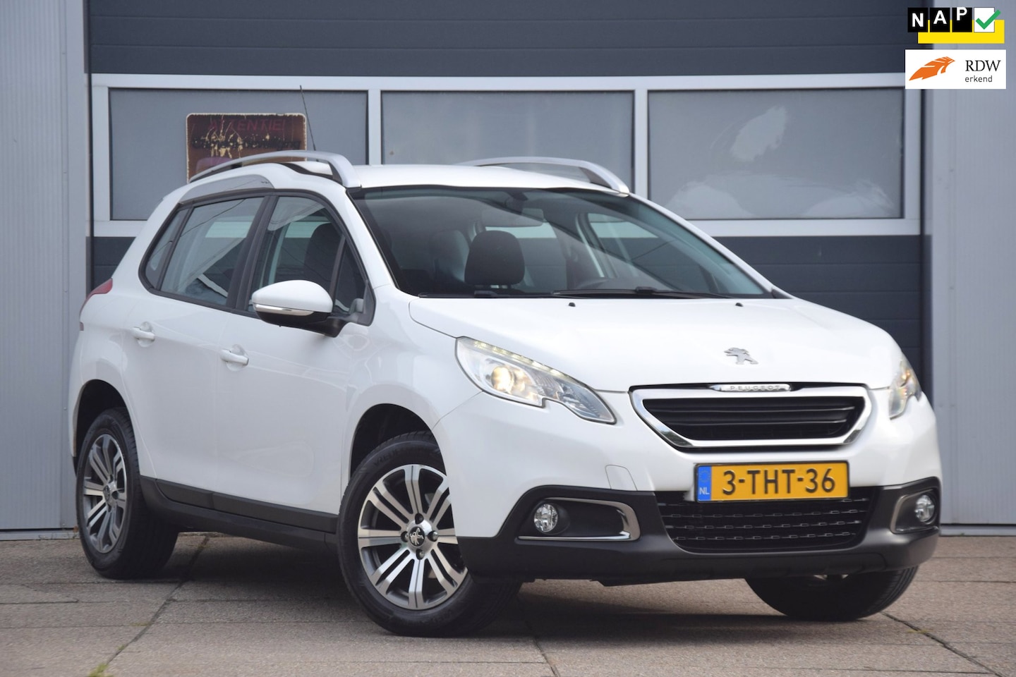 Peugeot 2008 - 1.2 VTi Active TREKHAAK / Nieuwe DB riem / APK 2027 - AutoWereld.nl