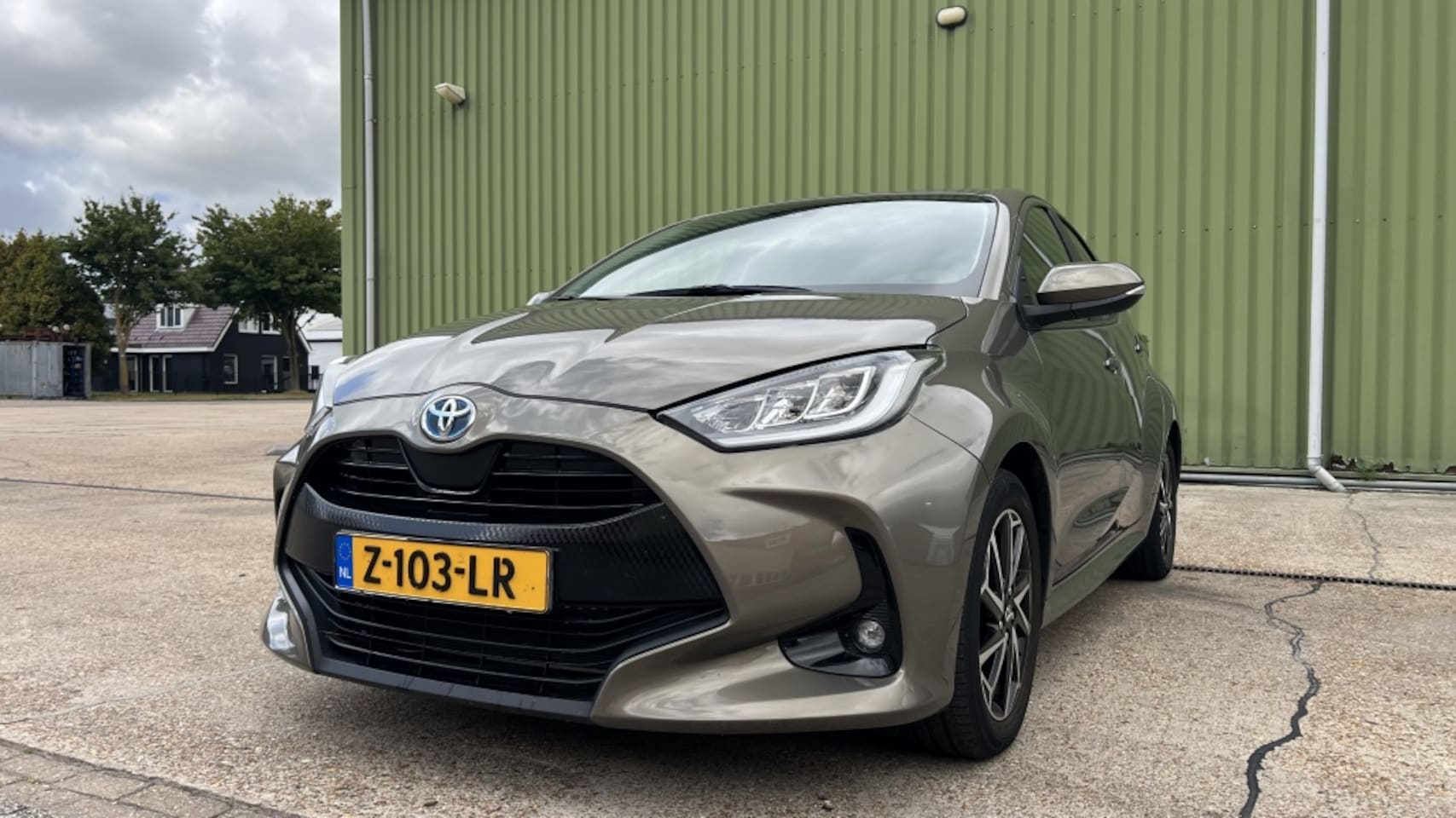 Toyota Yaris - 1.5 Hyb. Dynamic - AutoWereld.nl