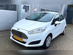Ford Fiesta - 1.5 TDCi Style Lease Euro 6 2015-Navi-Airco-APK