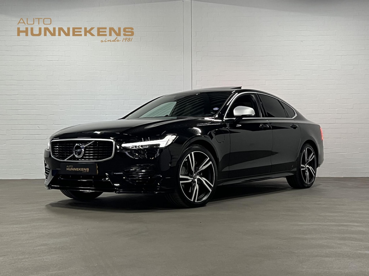 Volvo S90 - 2.0 T8 AWD Inscription Bowers & Wilkins | Open dak | Adapt. cruise | 360 camera | Head-up - AutoWereld.nl