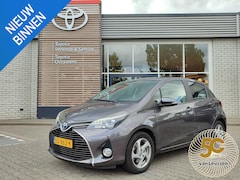 Toyota Yaris - 1.5 Hybrid Trend NL-AUTO 1E-EIG DEALER-OND NAVI ALL-SEASON CRUISE 15'' LM-VELGEN CLIMA BLU