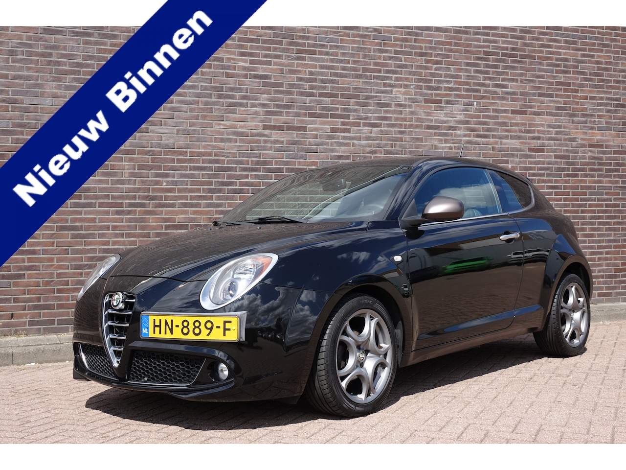 Alfa Romeo MiTo - 0.9 TwinAir Racer 0.9 TwinAir Racer, half leder, 17", navigatie, keurige auto - AutoWereld.nl