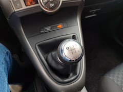 Toyota Verso - 1.8 VVT-i ASPIRATION TREKHAAK 1300KG TREKGEW PARK-SENSOREN CRUISE CLIMA 17'' LM-VELGEN BLU
