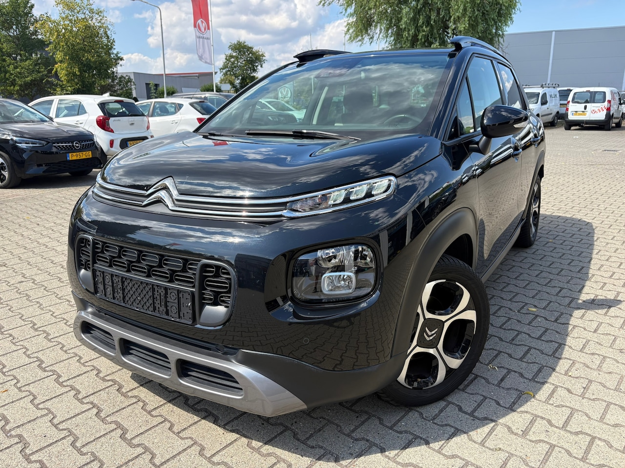 Citroën C3 Aircross - 1.2 PureTech Shine Automaat (RIJKLAARPRIJS/BOVAG) - AutoWereld.nl