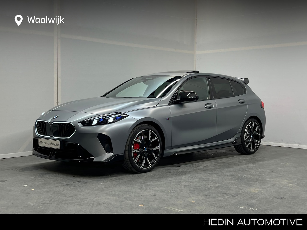 BMW 1-serie - 120 M Sport Pro | M-Performance Parts | Carbon spiegelkappen | Panoramadak | Elektrische M - AutoWereld.nl